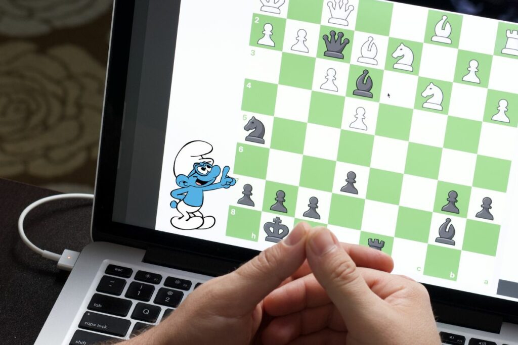 a photo of an online chess game to explain what smurfing in online chess is